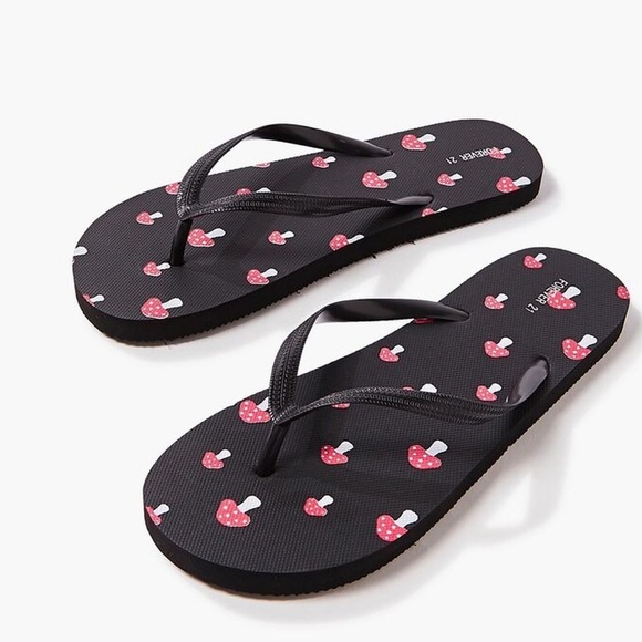 Forever 21 Shoes - Amanita Mushroom Flip-Flops, Black/Red, Size L, NWT (For Bundles Only)